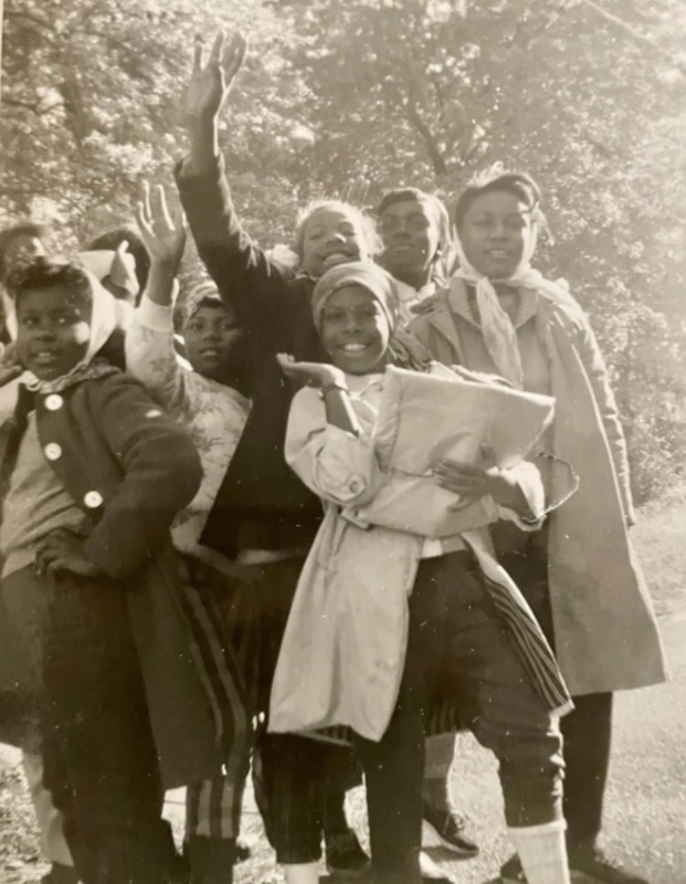 The Junior Girl Scout Troop on an outing or camping trip in the mid 1960s. Shown are Cynthia Timmons, Helena “Fran” Stewart, Stephanie Maull, Nancy Gooch Collick, Marea Thomas Toliver and others. DAISEY FAMILY LEGACY COLLECTION